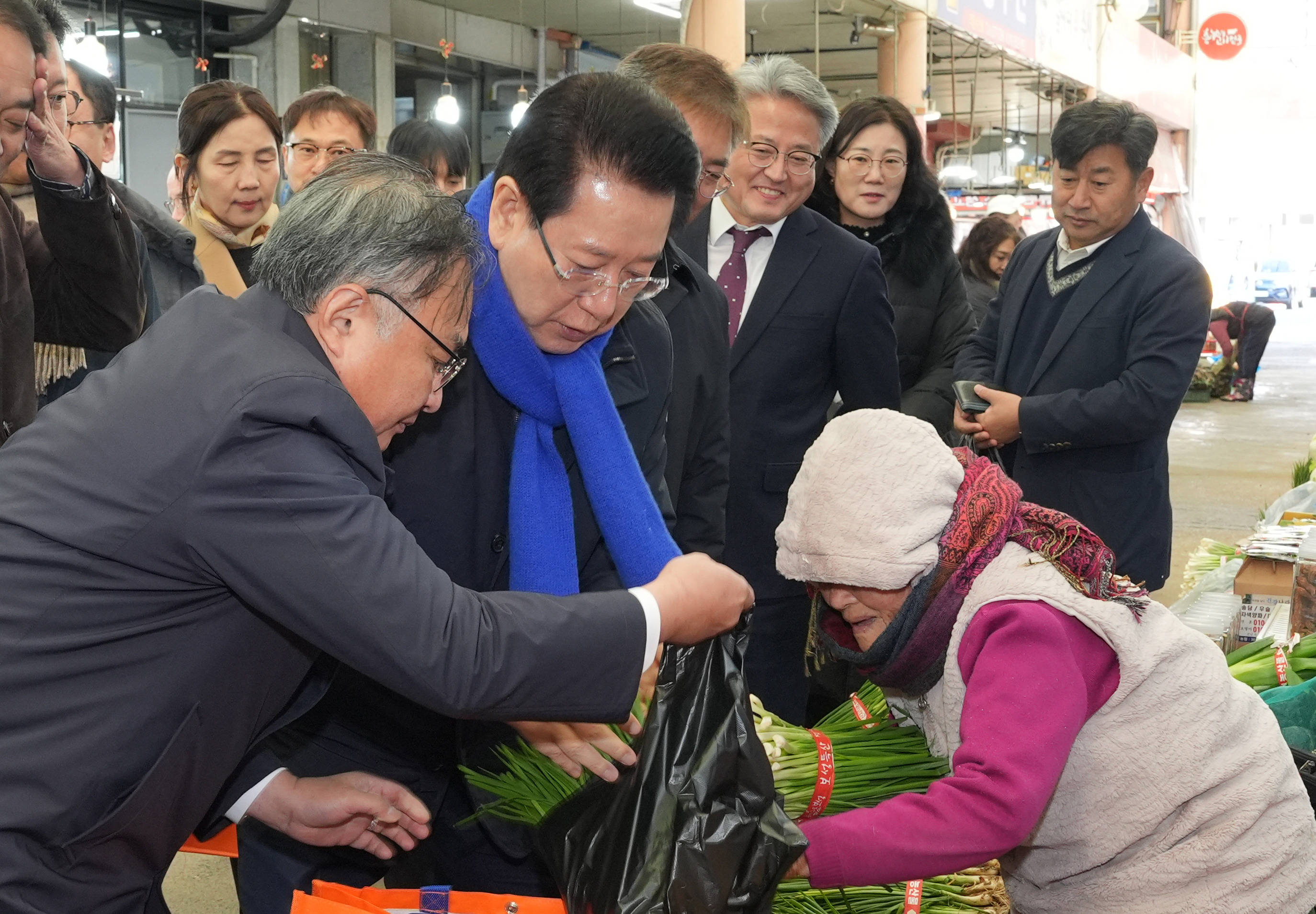 목포 동부시장 상인 격려3