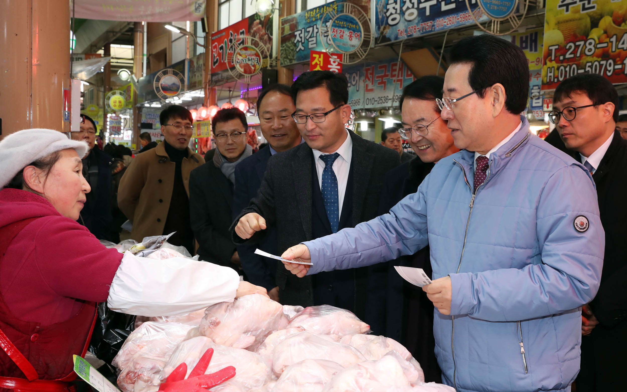 설 맞이 전통시장 방문2