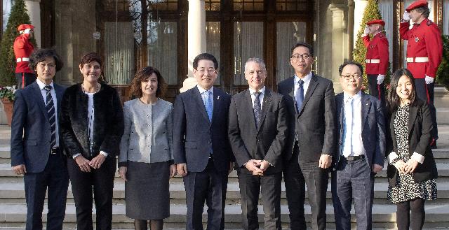 스페인 바스크 이니고 우루꾸유 주지사와 회담