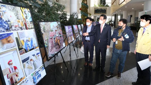 광주·전남보도사진전 ‘현장의 눈빛’ 관람