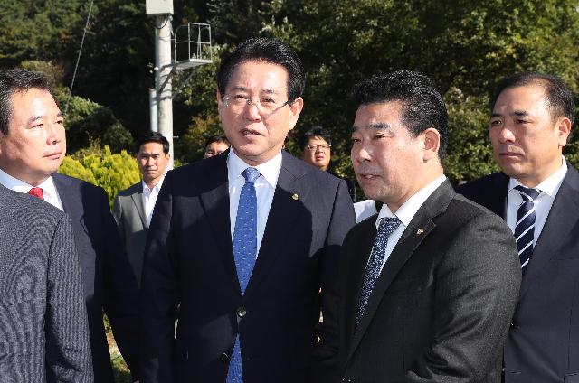 국회 산업통상자원중소벤처기업위원회 함평  수상태양광발전소 방문